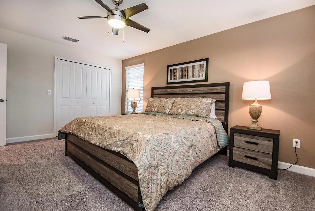 Fantastic 6 Bedroom 5 Bathroom Champions Gate Four Corners 0*,