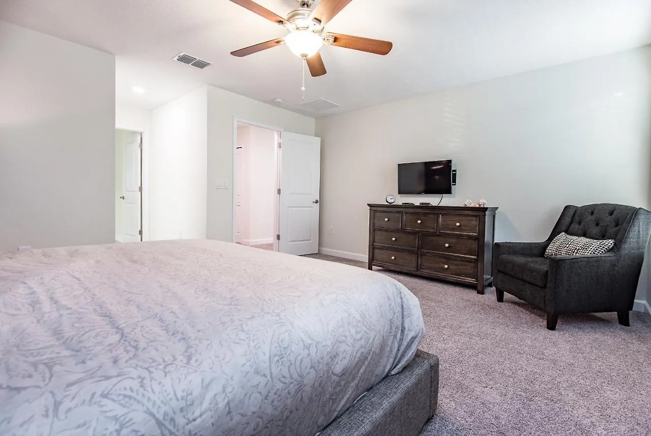 Fantastic 6 Bedroom 5 Bathroom Champions Gate Four Corners Villa